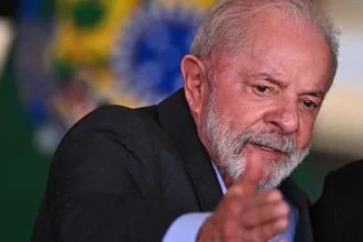Lula cancela visita a Chile por presencia de Flávio Bolsonaro en cambio de mando
