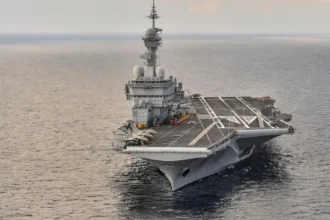 Macron lidera operación naval para reabrir estratégico estrecho de Ormuz