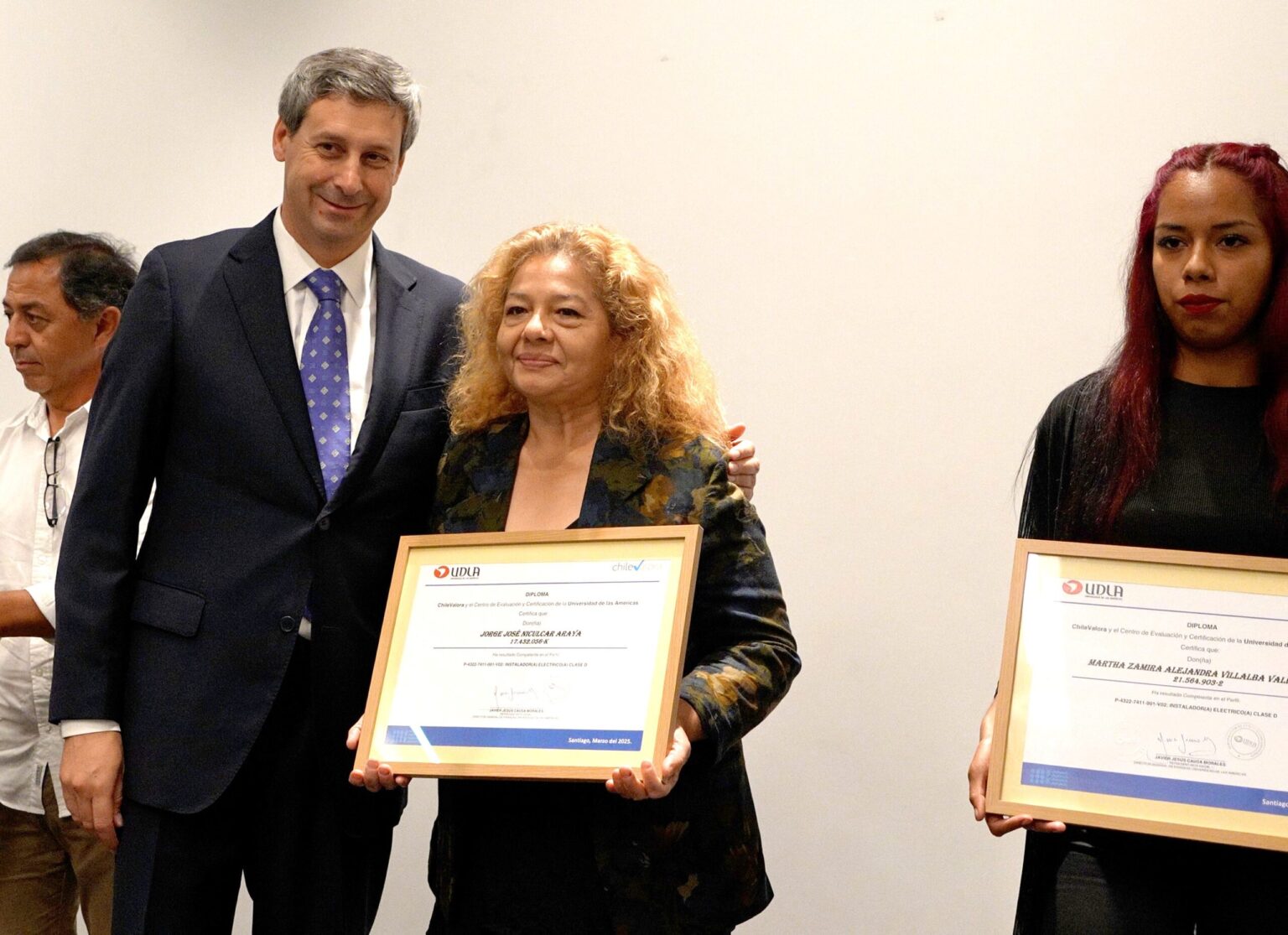 Más de 150 personas fueron certificadas en electricidad, gasfitería y soldadura por Proyecto C20+ de Collahuasi