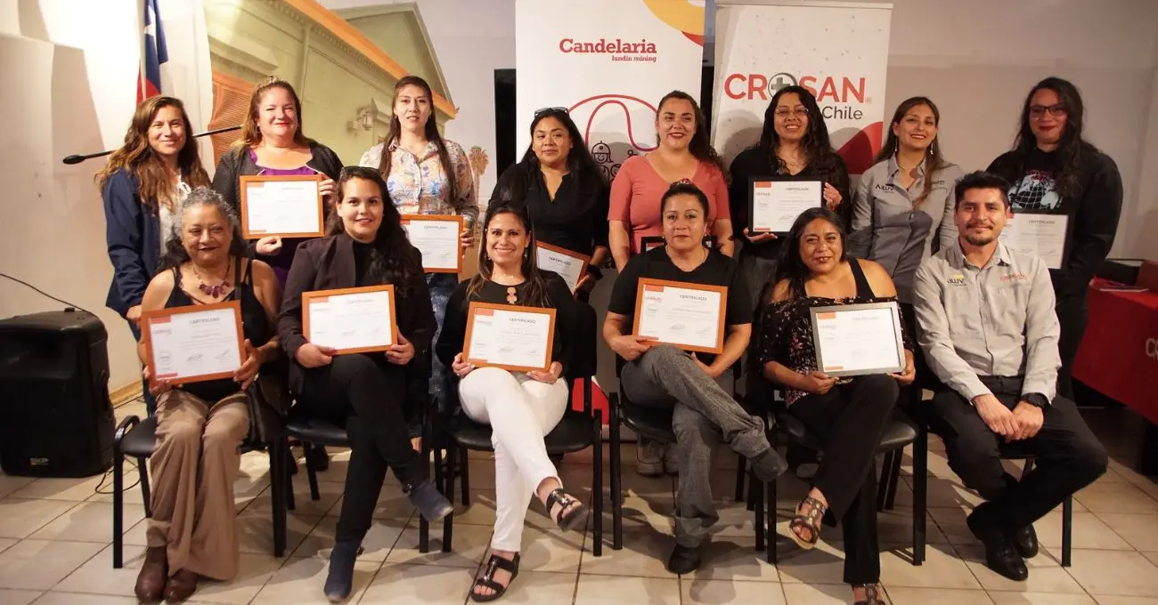 Más de 40 habitantes de Caldera se certifican en cursos de minería