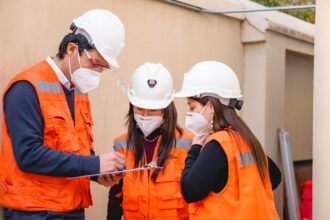 Más mujeres en minería: Chile supera meta de inclusión y alcanza un 21,8% de participación femenina