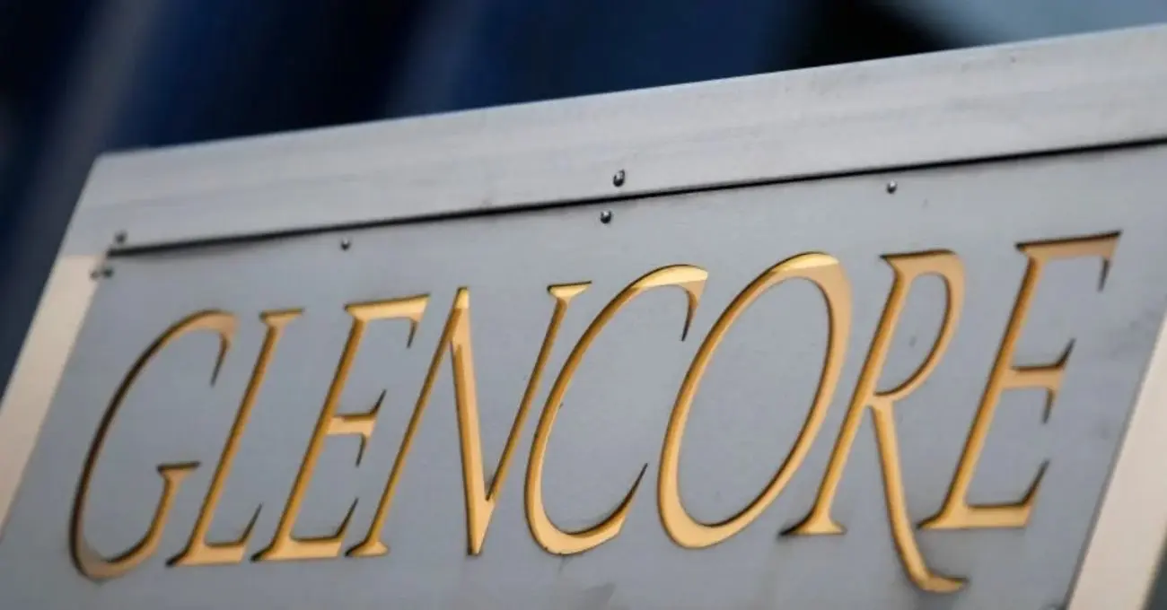 Menores leyes y desafíos operacionales golpean producción de cobre de Glencore en 2025