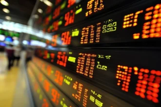 Mercado accionario cae tras advertencias de Wall Street sobre valoraciones elevadas