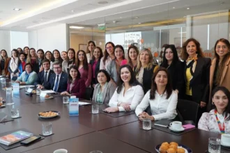 Mesa Mujer y Minería realiza primera sesión 2026 con más de 160 representantes de todo el país