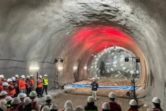 Metro de Santiago asegura avances en Línea 7 y plan de modernización total