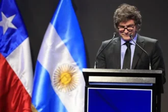 Milei cita a Chile y apunta a 1 millón de empleos: Argentina acelera su ofensiva para atraer capital minero