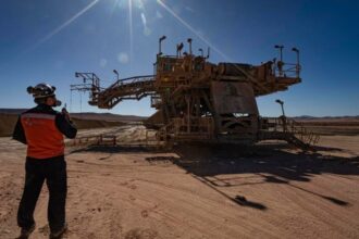 Minera Antucoya revoluciona la lixiviación de cobre con «SIRO Ácido»: Inteligencia Artificial para optimizar uso y costos