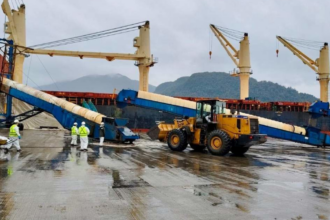 Minera Pacífico del Sur envía concentrado de zinc a China para mercado vital.