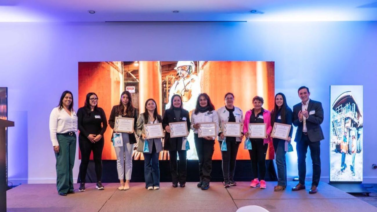 Minera Zaldívar homenajea a sus mujeres líderes en emotivo encuentro.