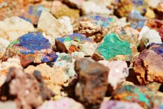 Minerales críticos: proyecto en EE.UU. plantea una agencia de US$2.500 millones para asegurar tierras raras y estabilizar precios