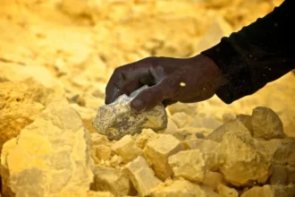 Minerales críticos y soberanía indígena: estudio alerta sobre tensiones legales y sociales en la transición energética de EE. UU.