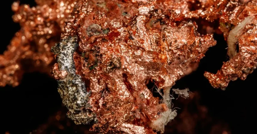 Minería chilena enfrenta presión por mayor demanda global de cobre y exigencias crecientes en agua, energía y emisiones