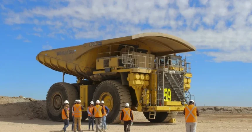 Minera Escondida abre nuevas vacantes laborales con sueldos competitivos