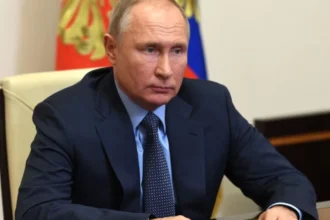 Ministerio de Finanzas ruso analiza impuesto extraordinario a productores de commodities
