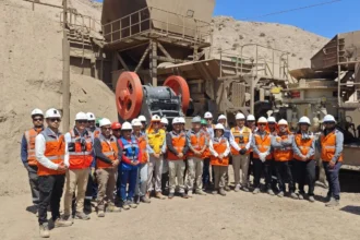 Ministra de Minería y Gobernador Regional de Antofagasta encabezan visita técnica a nuevos chancadores de ENAMI en Taltal