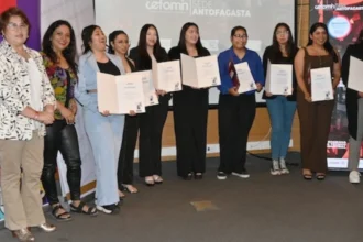 Mujeres se preparan para ingresar a la industria minera al concluir proceso de formación en dos programas