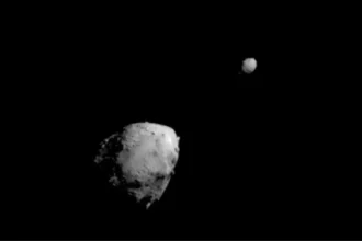 NASA confirma que impacto de DART alteró órbita de asteroides alrededor del Sol