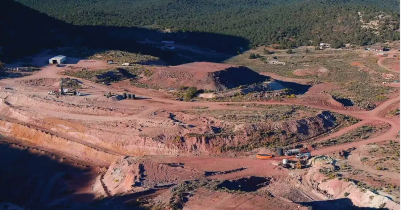 Nevada King Gold intercepta 0.83 g/t AuEq en 67 metros con 260m de paso en Silver Park; Mineralización ahora identificada en las 3 áreas de exploración regional primaria