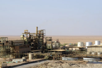 Níger nacionaliza mina de uranio de Orano, enfrentamiento con empresa francesa.
