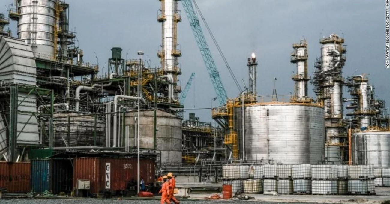 Nigeria evalúa privatizar refinerías estatales tras retirar subsidios en sector energético