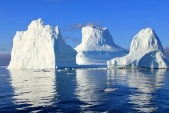 Nivel del mar en Groenlandia podría caer hasta 2,5 metros hacia 2100: el rebote del terreno que invierte la señal global
