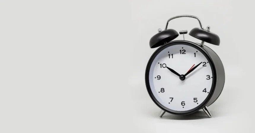 No todo Chile cambiará la hora: estas son las regiones que mantendrán su huso horario