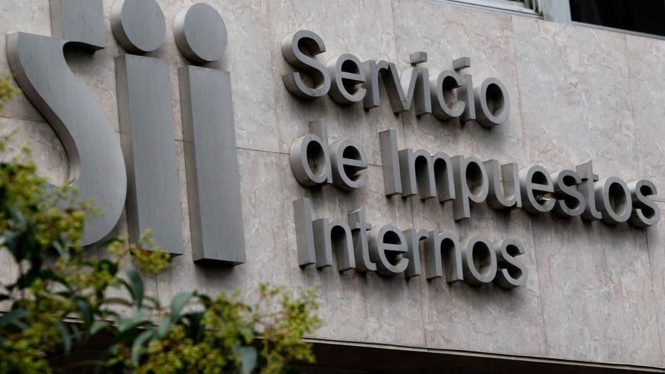 Nueva Regulación del SII en Chile: «Límite de 50 Transferencias» para Combatir Evasión Fiscal desde 2025