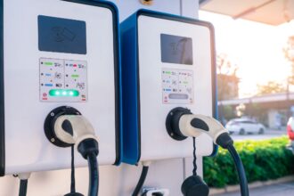 Nuevo Informe de AgenciaSE Revela Costos de Implementación de Cargadores para Vehículos Eléctricos en Chile