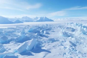 Nuevo mapa subglacial de la Antártida revela relieves de 2 a 30 km bajo un hielo que supera los 5 km: qué cambia en las proyecciones del mar