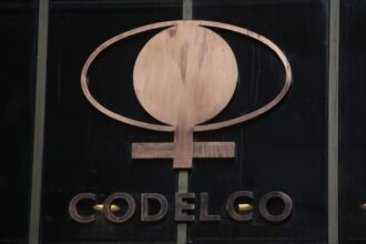 Ocho teletones o tres veces el presupuesto de Contraloría: La magnitud de las pérdidas de Codelco por El Teniente