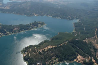 Organizaciones critican retiro de decretos ambientales y exigen acceso equitativo al agua