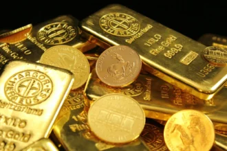 Oro a US$8.000: la apuesta de Deutsche Bank que expone el giro contra el dólar