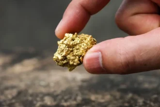 Oro: el yacimiento de 1.000 toneladas hallado a 3.000 metros en China que reordena el mapa del metal