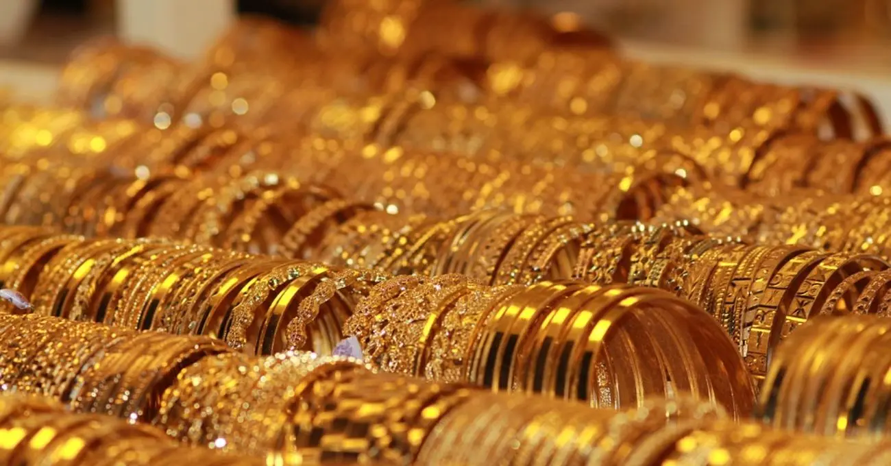 Oro en India: descuentos de hasta US$12 por onza tras salto a 154.000 rupias