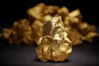 Oro se mantiene cerca de máximos históricos por expectativas de diálogo entre EE.UU. e Irán