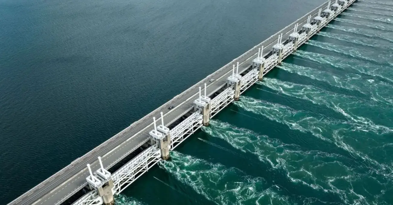 Países Bajos contiene el avance del mar con una megaestructura 700 veces más pesada que la Torre Eiffel