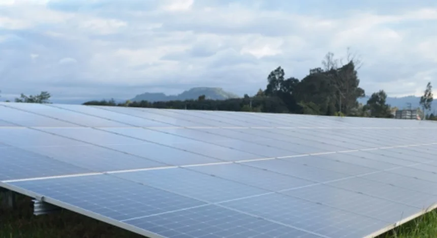 Parque fotovoltaico: proyecto de US$236 millones en Biobío logra aprobación ambiental y suma 208 MW con baterías