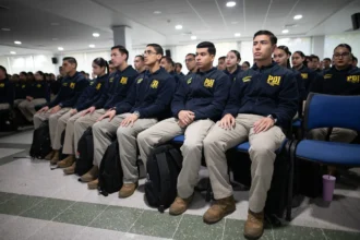 PDI abre 250 cupos para agentes de control migratorio con sueldos atractivos