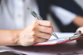 Permisología: más del 70% de los directivos de 12 servicios clave no son seleccionados por Alta Dirección Pública