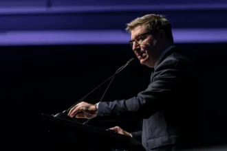 Permisos mineros en Chile: reuniones por US$20.000 millones revelan nudos críticos en 6 proyectos estratégicos