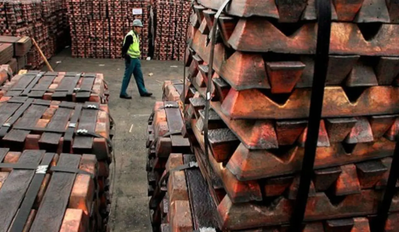Perú: Exportaciones metálicas consolidan su liderazgo externo con fuerte impulso del oro y el cobre en 2025