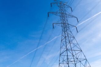 Perú impulsa su red eléctrica: MINEM reasigna 5 proyectos de transmisión por US$ 66,4 millones para fortalecer el SEIN