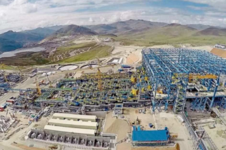 Perú: Producción récord de cobre en Las Bambas impulsa su éxito.