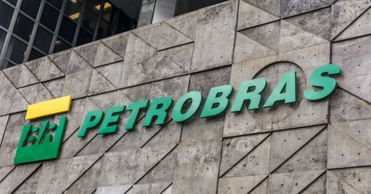 Petrobras enfrenta millonarios costos tras fracaso en desinversión de campos petroleros