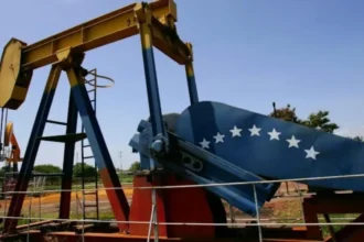 Petróleo bajo custodia y deuda en suspenso: la pulseada EE.UU.–China que reabre el laberinto financiero de Venezuela