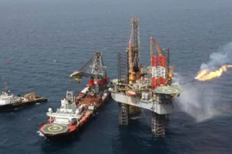 Petróleo: la IEA ve una caída de 8 millones de barriles diarios en marzo por la guerra y el colapso de Ormuz