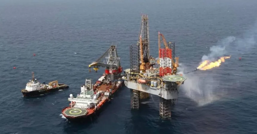 Petróleo: la IEA ve una caída de 8 millones de barriles diarios en marzo por la guerra y el colapso de Ormuz