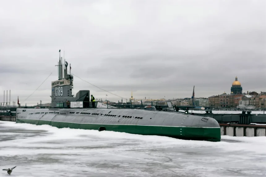 Rusia prueba con éxito el dron submarino nuclear Poseidón, capaz de generar "tsunamis radiactivos"