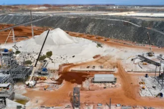 Pilbara Minerals advierte que Australia pierde terreno frente a Brasil en la carrera por el litio