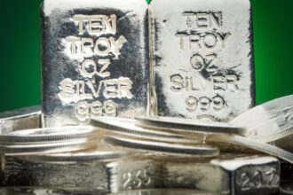 Plata con Perspectivas Alcistas y Potencial «Apretón» en el Mercado